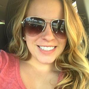 Meet your Posher, Kara